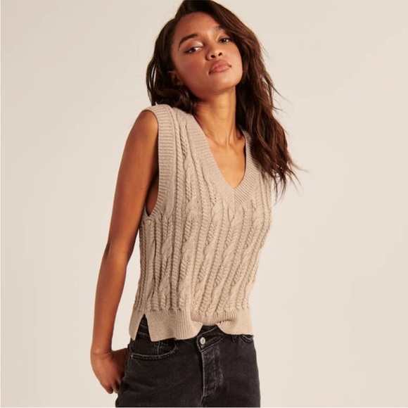 Abercrombie & Fitch Cable Knit Cropped Sweater Vest Sz S - Picture 8 of 14